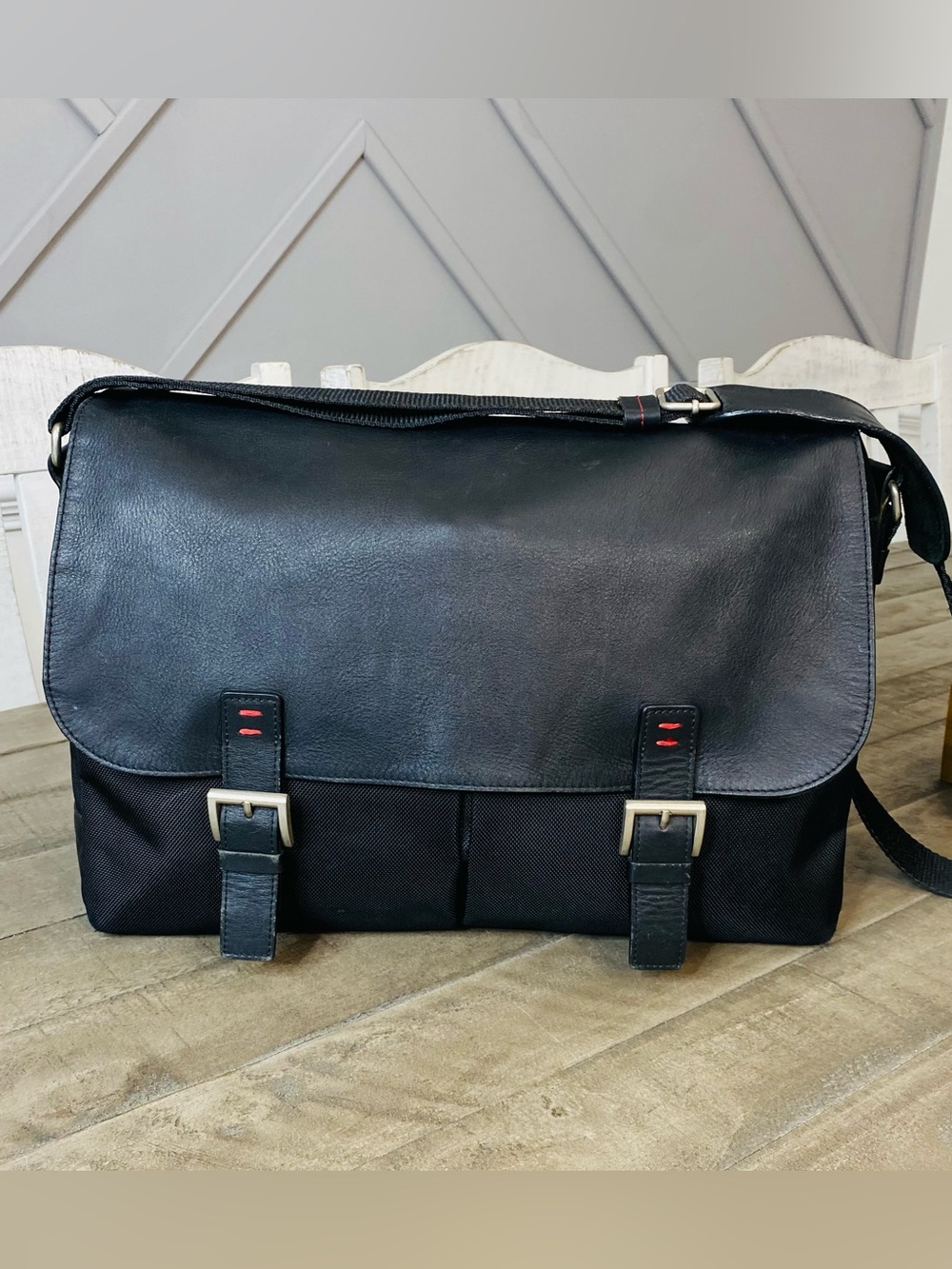 Jack Georges Black Leather & Nylon Messenger Bag Red Accent Laptop Satchel